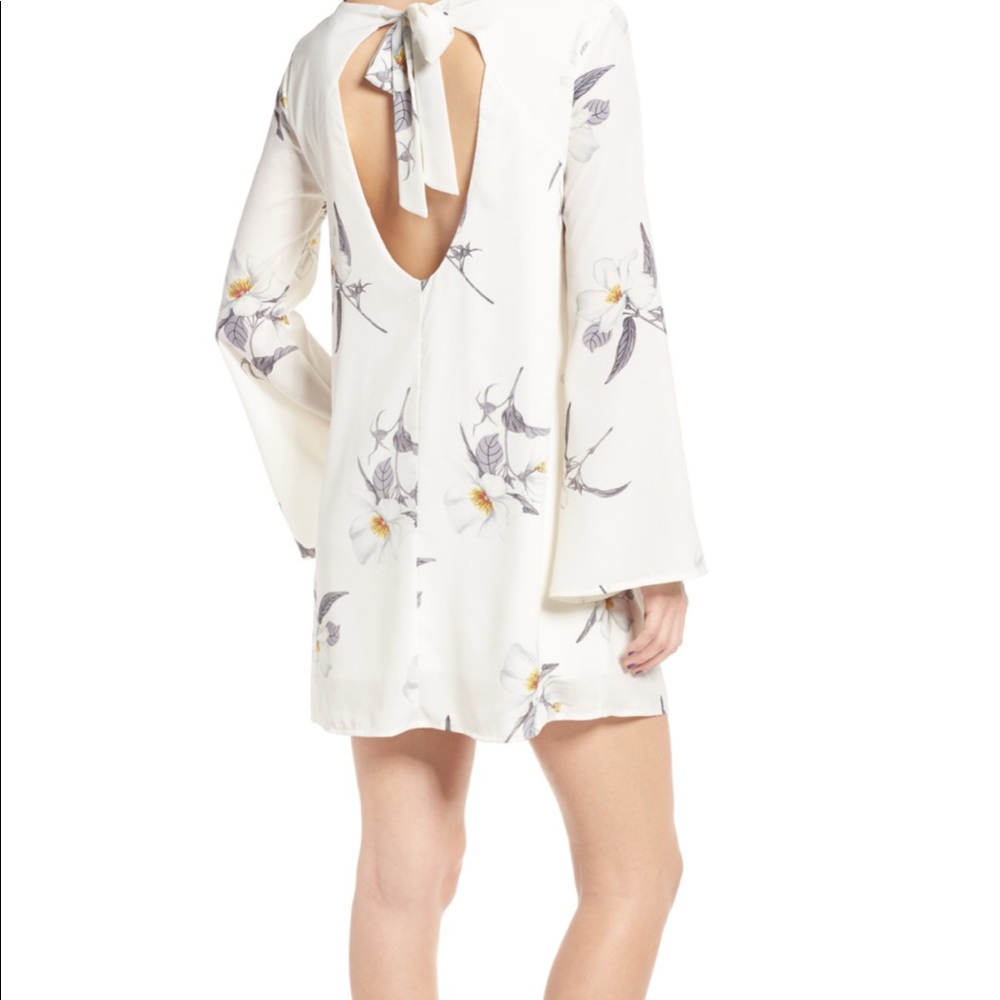 nwot dee elly // tie back shift dress